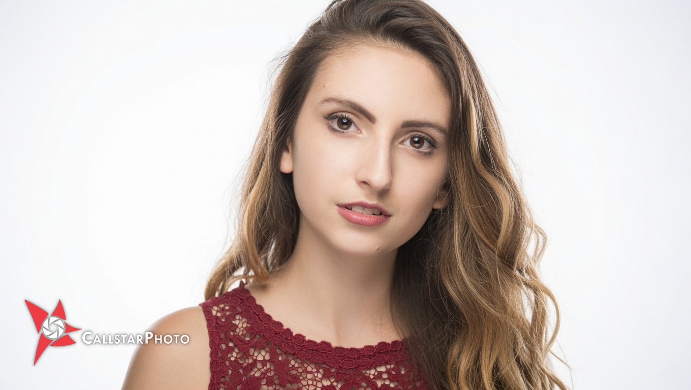 Professional headshot by Callstar Photo